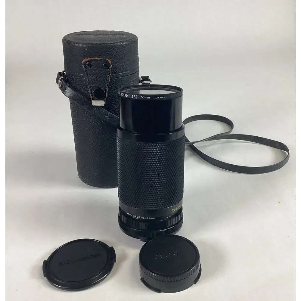 Soligor 80-200mm Zoom + Macro - #38166305 W/ Case & 2 Lens Covers